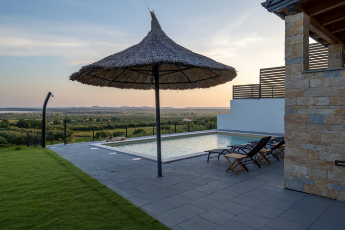 Villa Aurana Au&szlig;en, Villa La Vrana & Aurana mit beheizten Pools in Vrana, Dalmatien, Kroatien Vrana